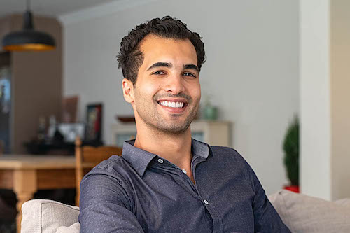 Invisalign’s Edge Over Metal Braces for Adults