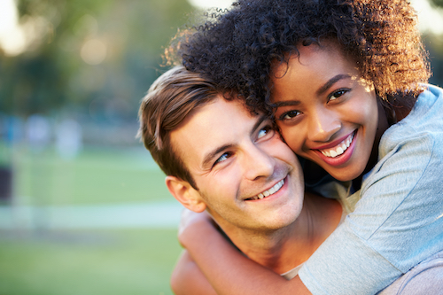 After Invisalign: Maintaining Your Straight-Smile Win